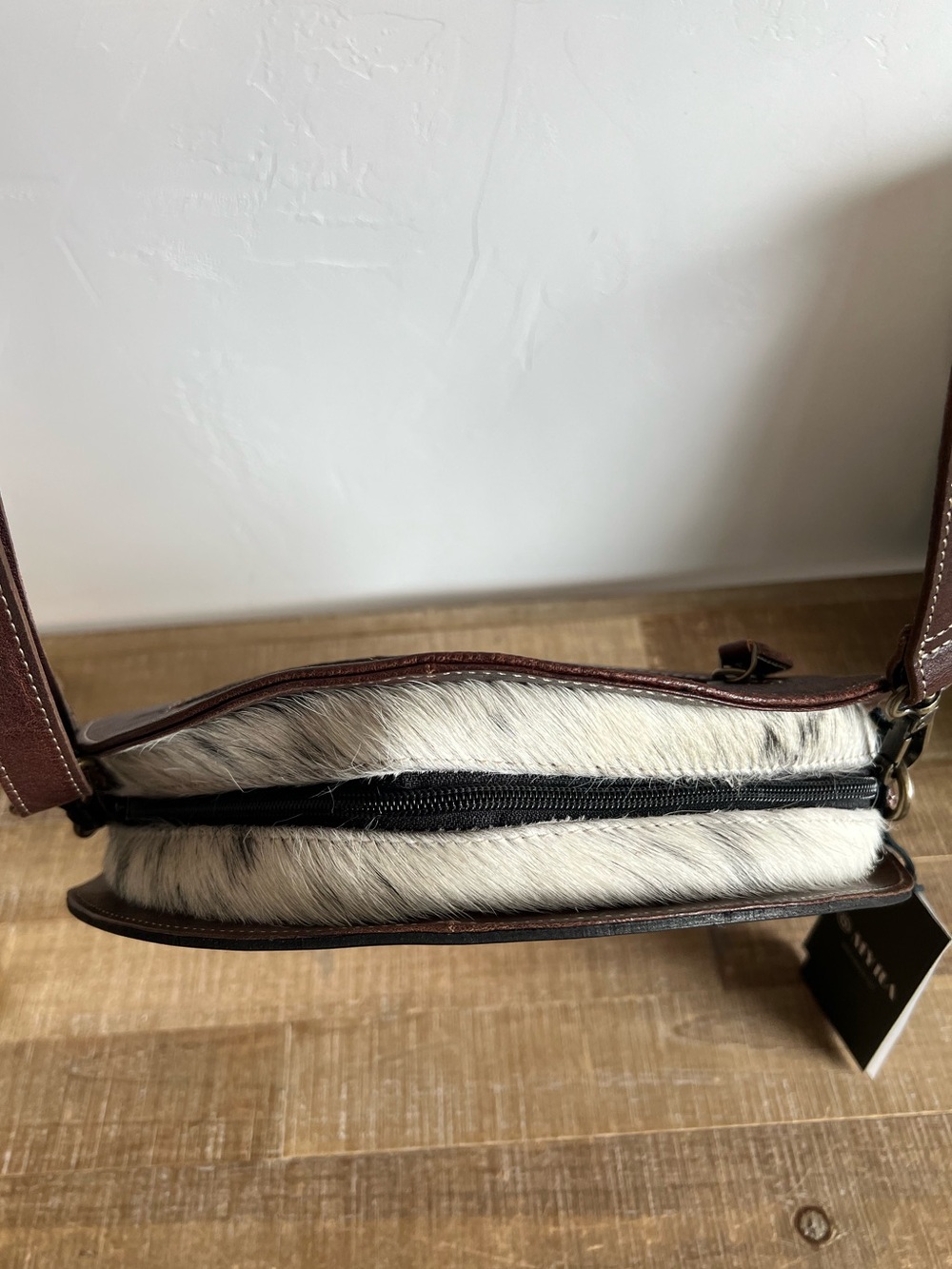 Myra Western Cowhide Round Crossbody Bag Hand Tooled Leather Boho Purse NWT - Picture 9 of 11